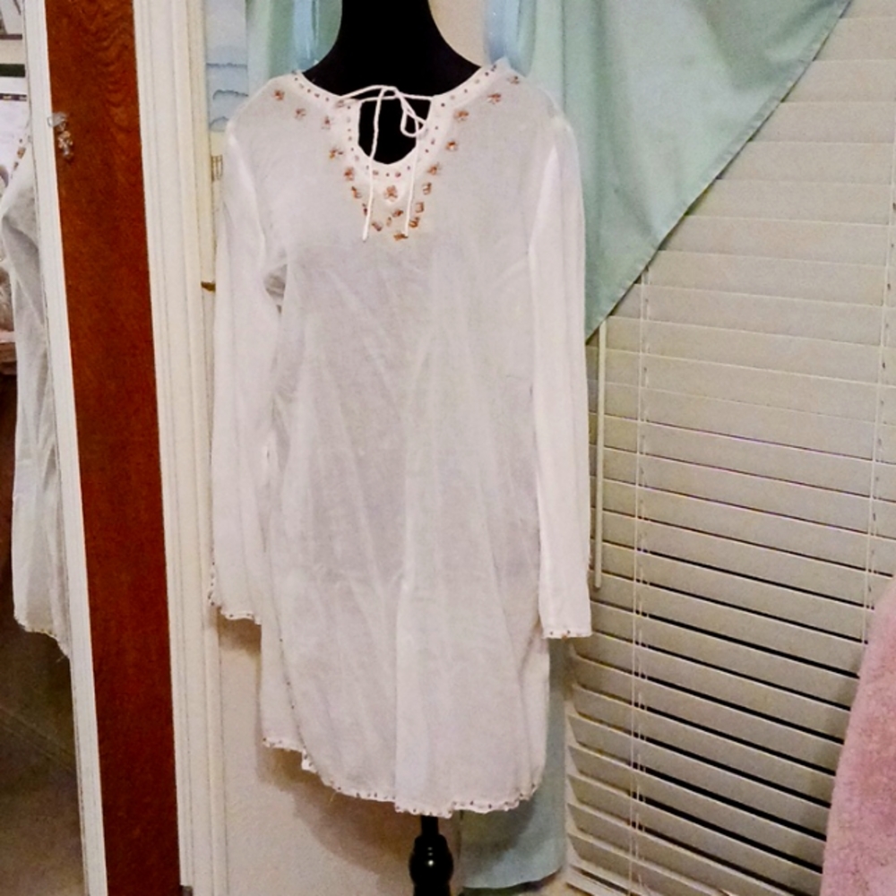 Raviya S Swimsuit cover up, very gently worn, no rips or stains